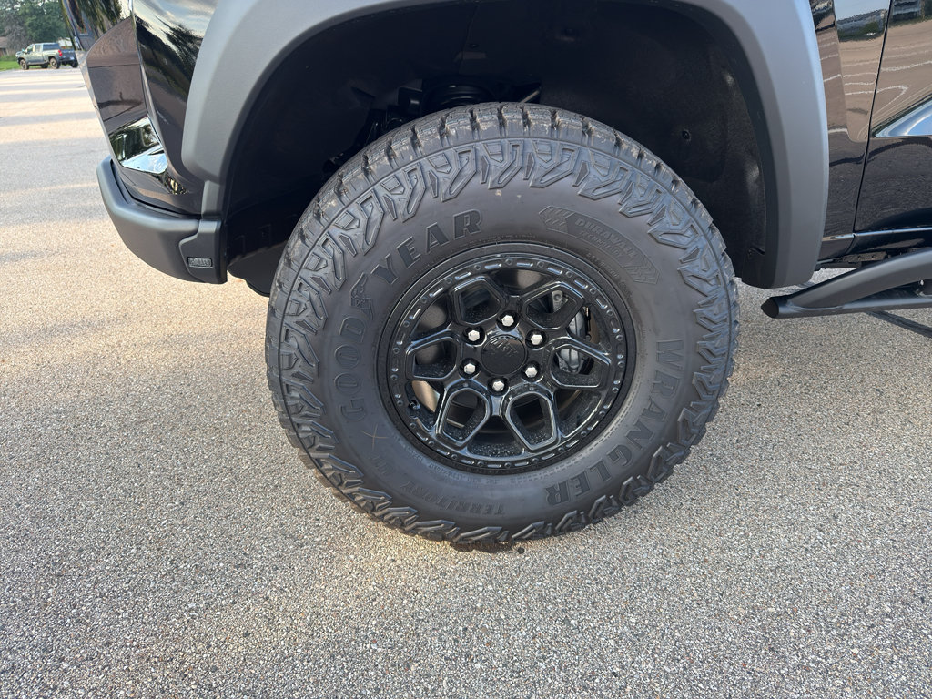 New 2026 Chevrolet Colorado ZR2 w/ ZR2 Bison Edition AWD/4WD image 8