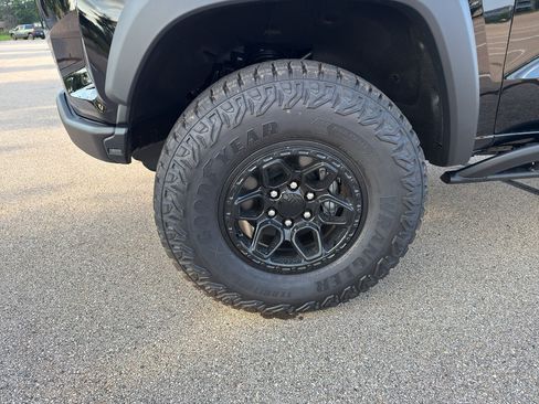 New 2026 Chevrolet Colorado ZR2 w/ ZR2 Bison Edition AWD/4WD image 8