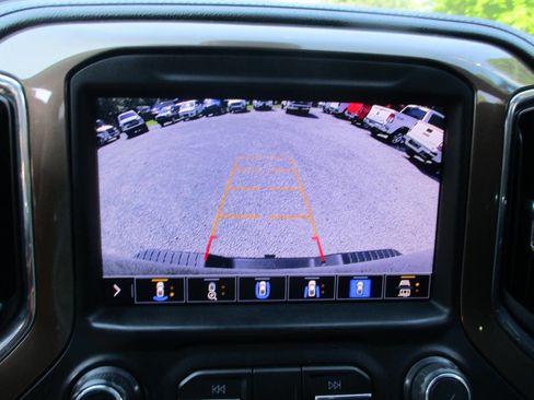 Used 2020 Chevrolet Silverado 2500 High Country w/ Z71 Off-Road Package image 10