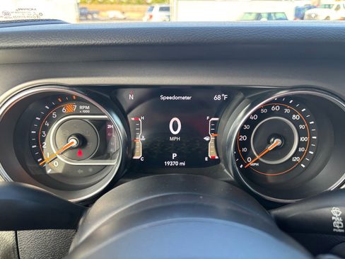 Used 2023 Jeep Wrangler Unlimited Sport image 18