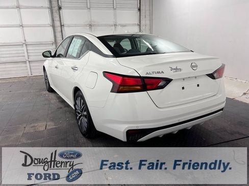 Used 2025 Nissan Altima 2.5 SV image 5