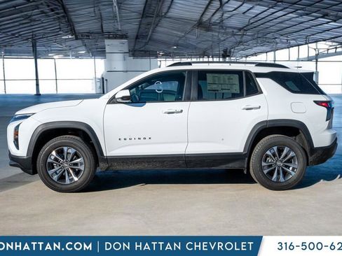 New 2026 Chevrolet Equinox LT image 2