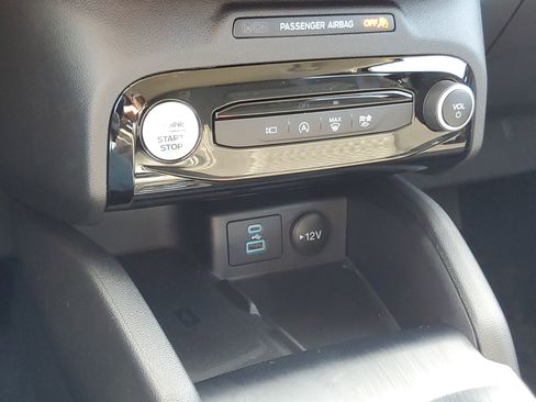 Used 2023 Ford Escape Active w/ Tech Pack #2 AWD/4WD image 18
