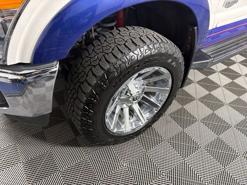 Used 2016 Ford F250 King Ranch w/ FX4 Off-Road Package AWD/4WD image 9