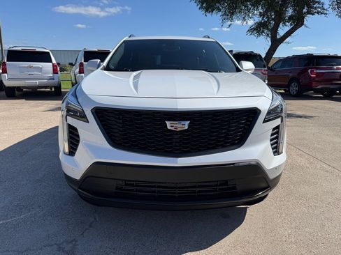 Used 2019 Cadillac XT4 Sport w/ LPO, Midnight Sport Package AWD/4WD image 2