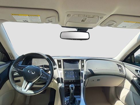 Used 2019 INFINITI Q50 Luxe w/ Essential Package (3.0T Luxe) image 16