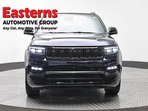 Used 2025 Jeep Grand Wagoneer Series II Obsidian w/ Quick Order Packagew 28T AWD/4WD image 2