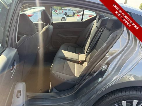 Used 2024 Nissan Altima 2.5 SV AWD/4WD image 30