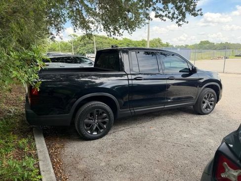 Used 2021 Honda Ridgeline Sport image 3