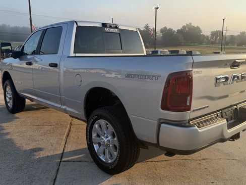 New 2026 RAM 2500 Big Horn AWD/4WD image 6