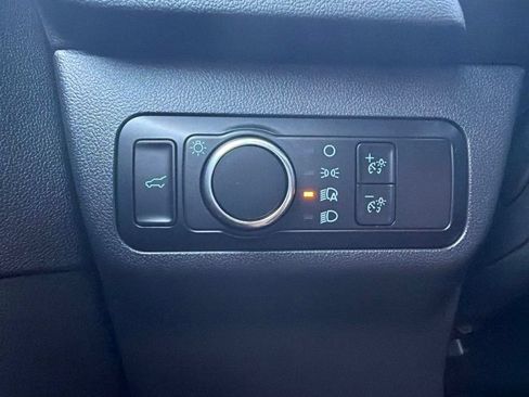 Certified 2023 Ford Escape Active AWD/4WD image 32