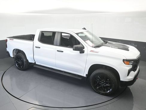 Used 2025 Chevrolet Silverado 1500 Custom Trail Boss AWD/4WD image 58