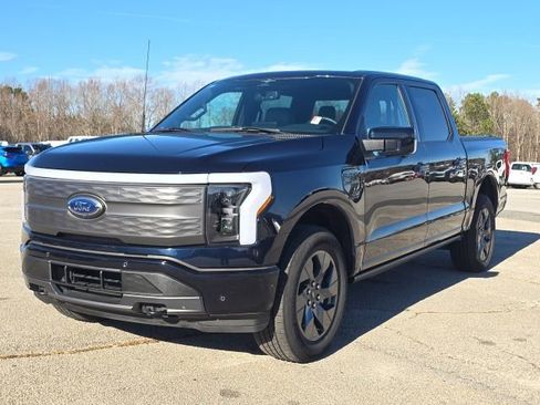 Used 2023 Ford F150 Lightning Lariat w/ Equipment Group 511A High image 1