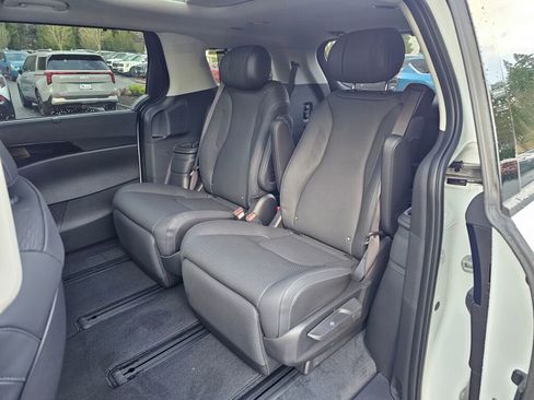 New 2026 Kia Carnival SX Prestige image 24