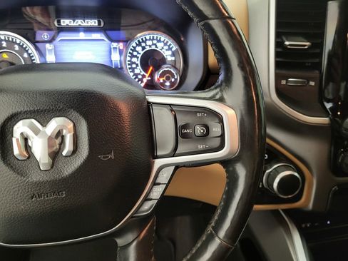 Used 2019 RAM 1500 Big Horn image 5