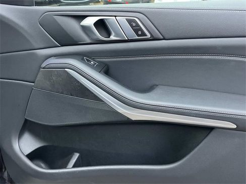 Used 2023 BMW X5 sDrive40i w/ Premium Package image 26