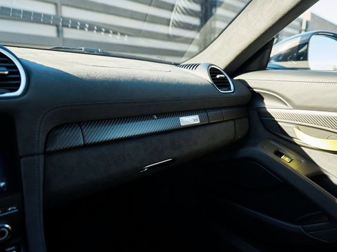 Used 2025 Porsche 718 Cayman GT4 RS w/ Weissach Package image 64