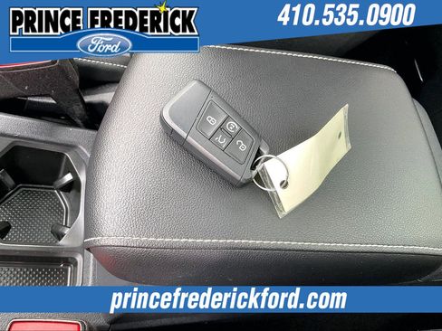 Used 2022 Volkswagen Tiguan SE R-Line image 10