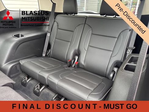 Used 2023 GMC Acadia Denali w/ Black Diamond Edition AWD/4WD image 36