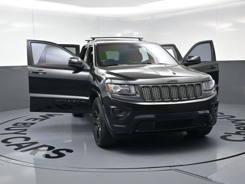 Used 2014 Jeep Grand Cherokee Altitude image 31