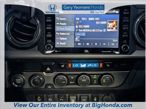 Used 2023 Toyota Tacoma TRD Sport w/ TRD Premium Sport Package AWD/4WD image 21