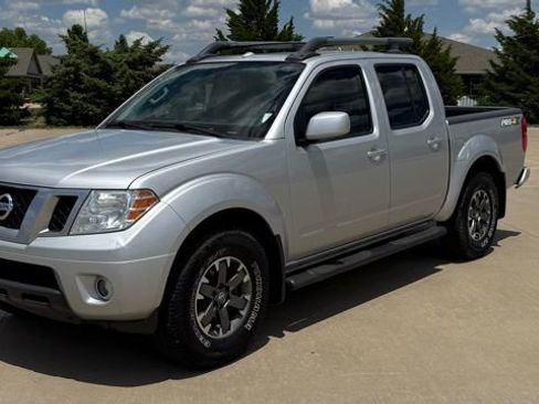 Used 2014 Nissan Frontier PRO-4X w/ Pro-4x Luxury Package AWD/4WD image 4