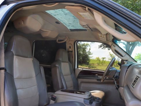 Used 2004 Ford Excursion Eddie Bauer AWD/4WD image 24