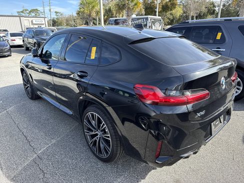 Used 2023 BMW X4 xDrive30i w/ M Sport Package image 3