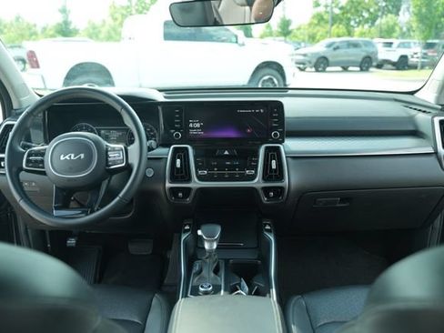 Used 2023 Kia Sorento S FWD image 25