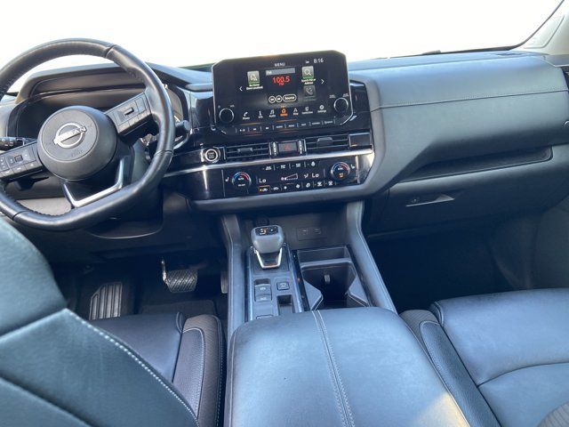 Used 2024 Nissan Pathfinder SL w/ SL Premium Package FWD image 15