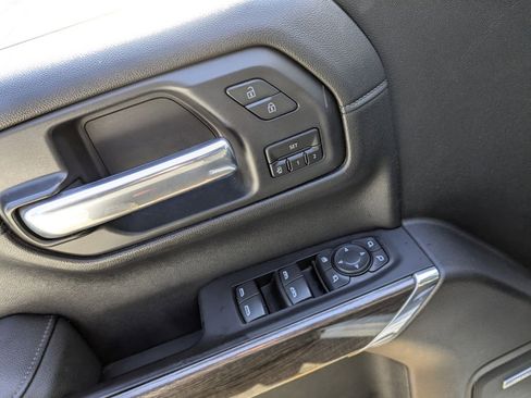 Used 2021 Chevrolet Silverado 1500 LTZ w/ LTZ Premium Package image 10