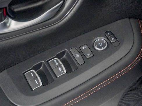 Certified 2026 Honda HR-V Sport image 17
