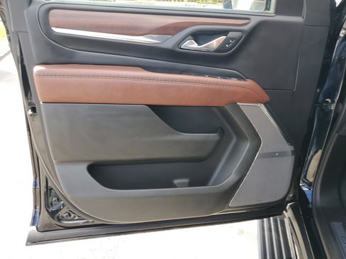 Used 2023 GMC Yukon Denali Ultimate image 35