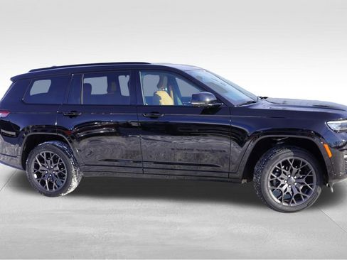 Certified 2024 Jeep Grand Cherokee L Summit w/ High Altitude Package image 4