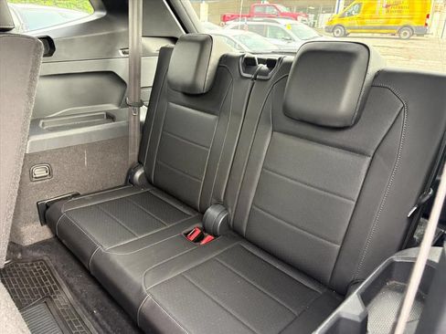 Used 2020 Volkswagen Tiguan SE R-Line w/ 3rd Row Seat Package AWD/4WD image 21