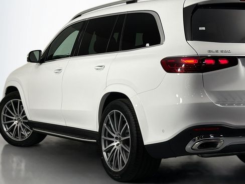 New 2026 Mercedes-Benz GLS 580 4MATIC image 15