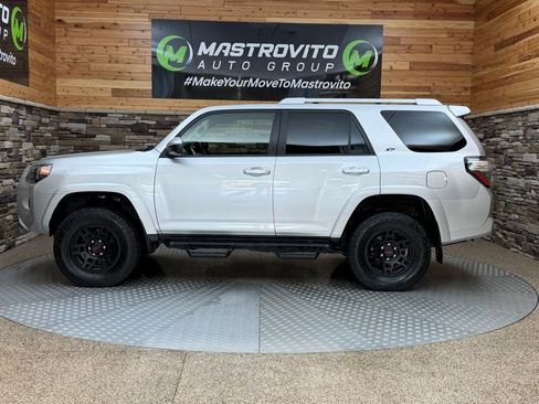 Used 2018 Toyota 4Runner SR5 image 5