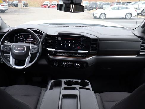 Used 2024 GMC Sierra 1500 Elevation image 42