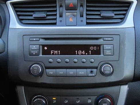 Used 2013 Nissan Sentra SV FWD image 19