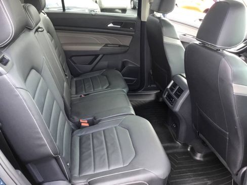 Used 2023 Volkswagen Atlas SEL Premium R-Line AWD/4WD image 13