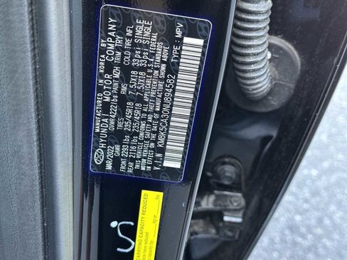 Used 2022 Hyundai Kona Limited AWD/4WD image 45