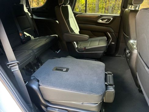 Used 2024 Chevrolet Tahoe Premier image 20