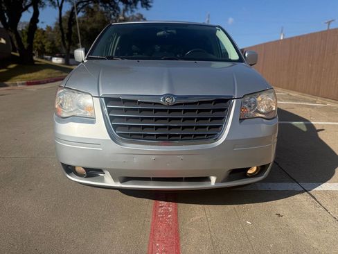 Used 2010 Chrysler Town & Country Touring Plus image 11
