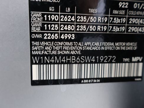 Certified 2025 Mercedes-Benz GLB 250 4MATIC image 43