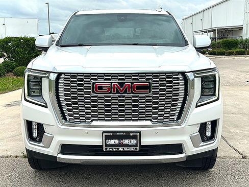 Used 2022 GMC Yukon Denali AWD/4WD image 11