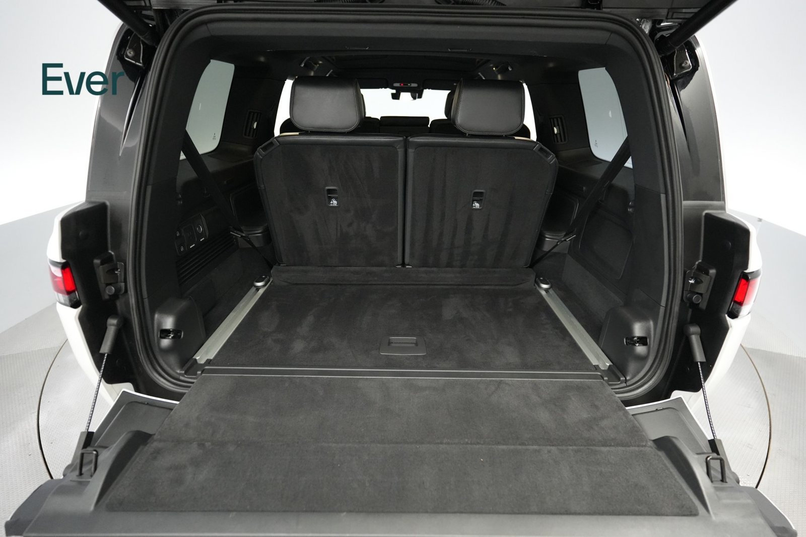Used 2026 Rivian R1S Adventure Tri AWD/4WD image 8