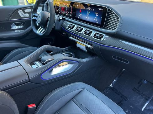 New 2026 Mercedes-Benz GLE 53 AMG 4MATIC Coupe image 15