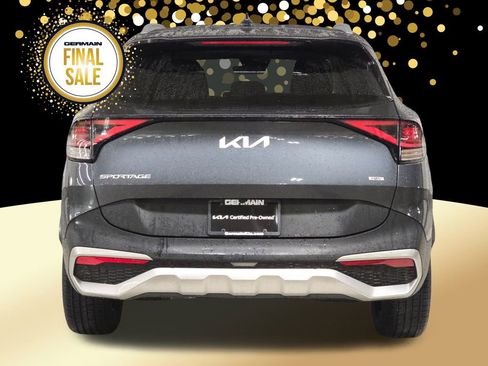 Certified 2023 Kia Sportage EX image 7