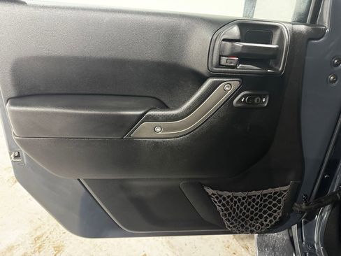 Used 2017 Jeep Wrangler Unlimited Sport w/ Quick Order Package 23S image 13