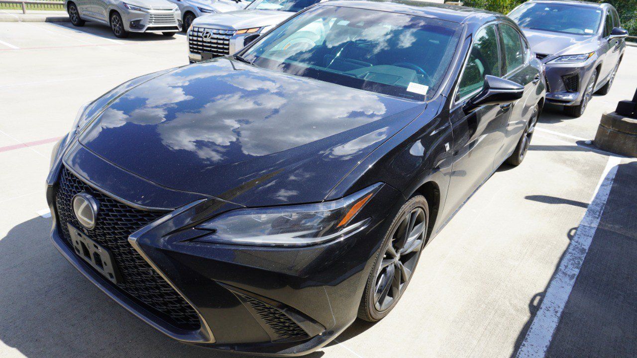 Used 2024 Lexus ES 300h F Sport w/ Accessory Package (Z2) FWD image 5